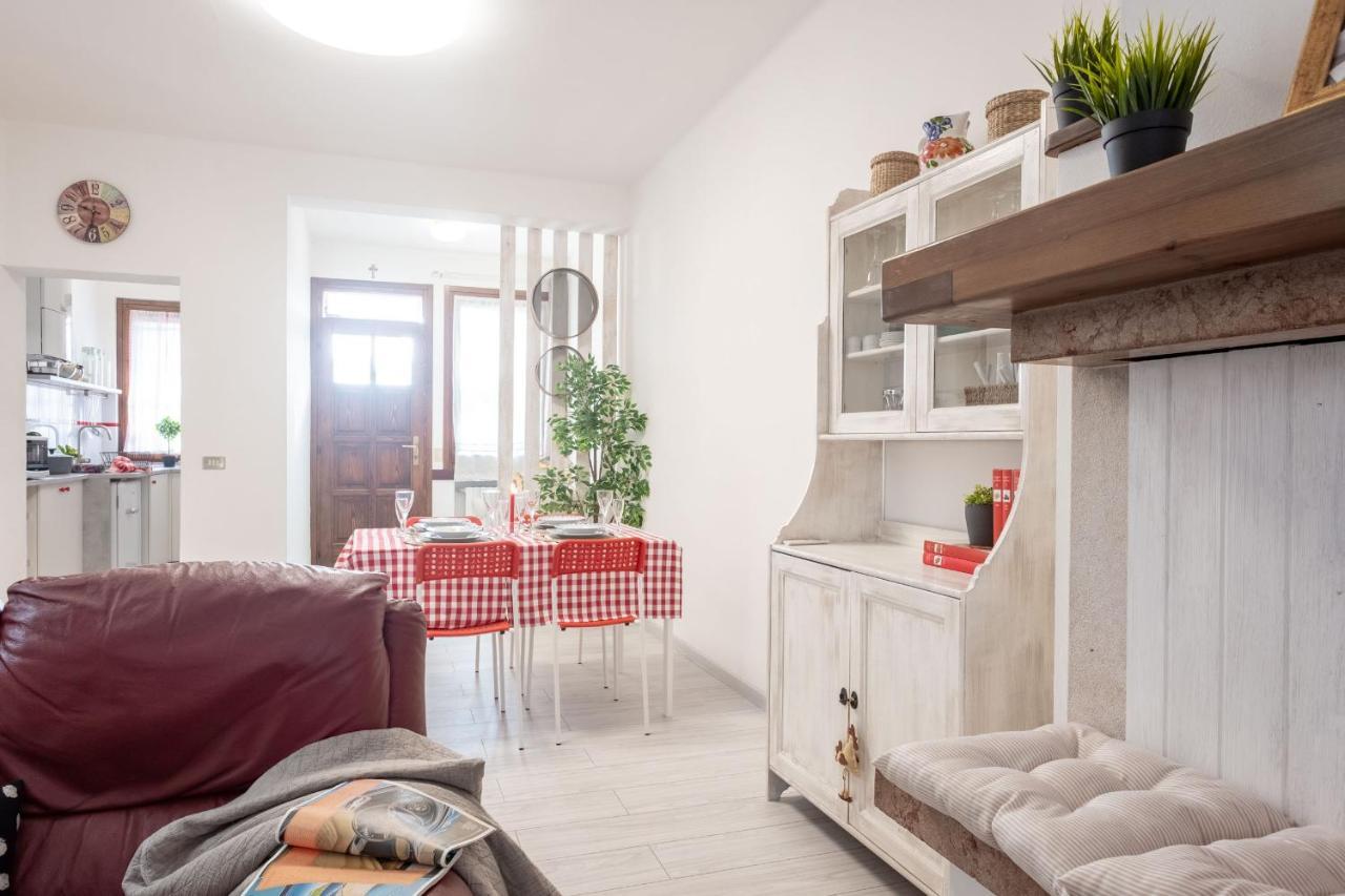 Апартаменты Casa Dolce Casa Desenzano - 2 Passi Dal Lago Дезенцано-дель-Гарда Экстерьер фото